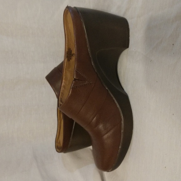 Easysprit brown wedge heels size 7.5 - Picture 2 of 7